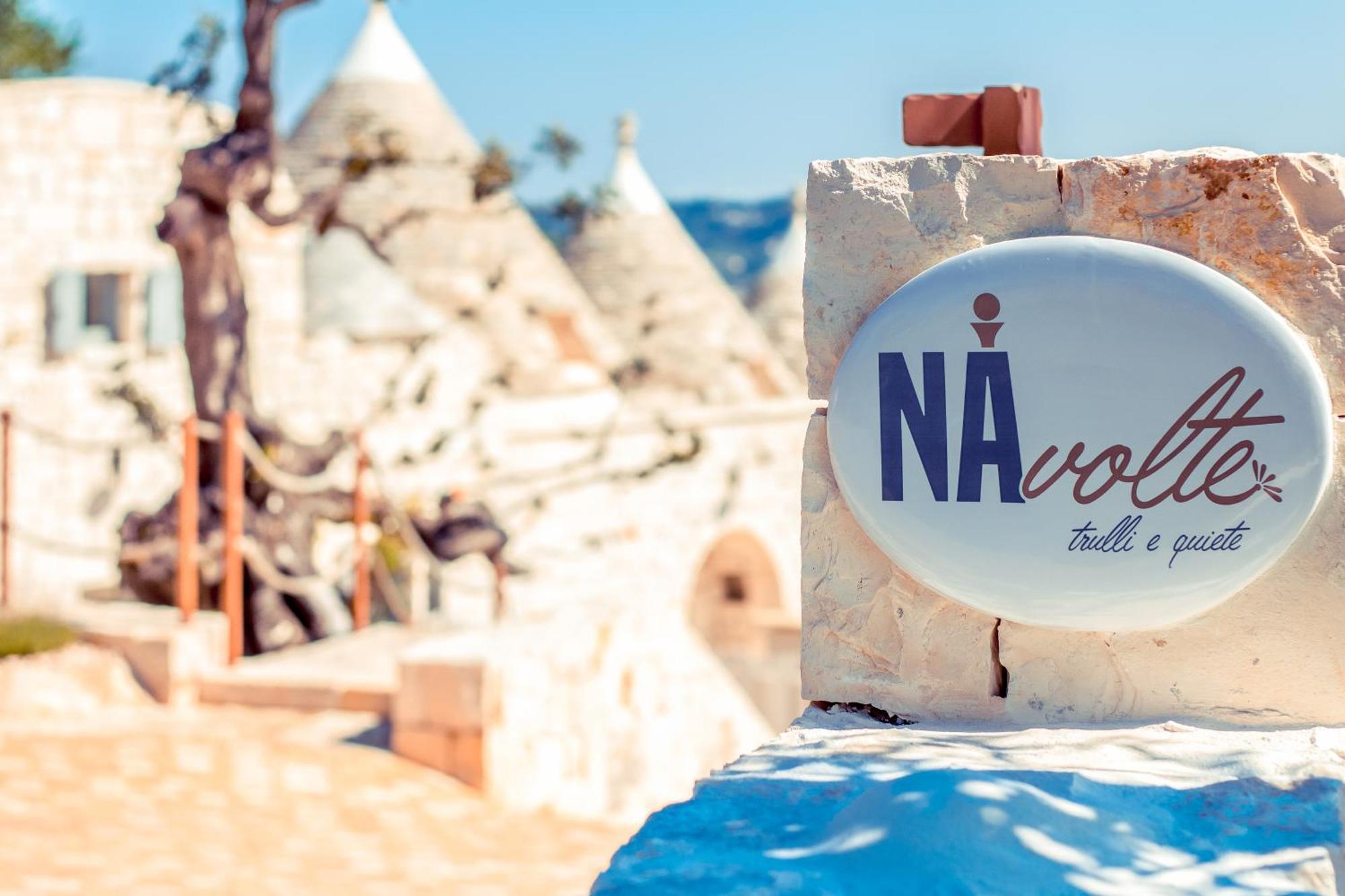 Navolte Trulli E Quiete Con Piscina Villa Locorotondo Exterior photo