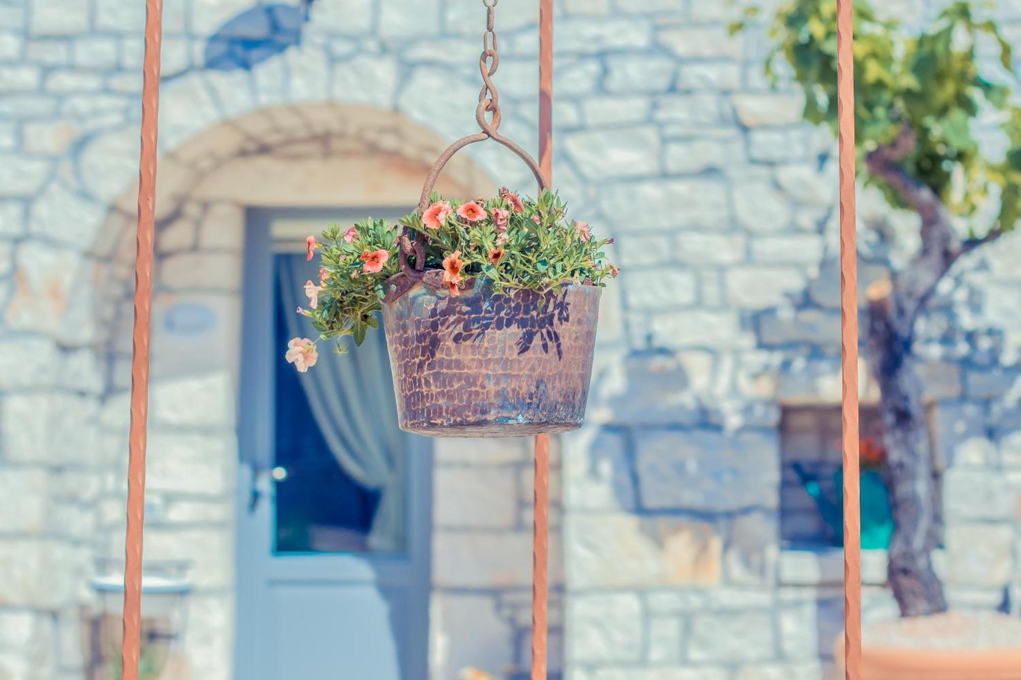 Navolte Trulli E Quiete Con Piscina Villa Locorotondo Exterior photo